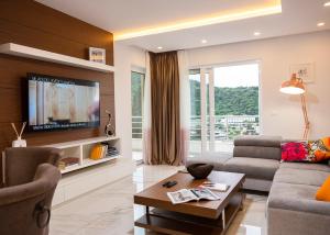 TV a/nebo společenská místnost v ubytování Luxury Apartment Mr. Perfect