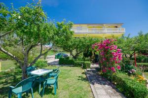 Zahrada ubytování Apartments Boza