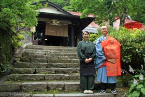 Majutusasutuse Shukubo Kansho-in Temple Sanrakuso külastajad