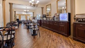 Restaurace v ubytování Victorian Inn