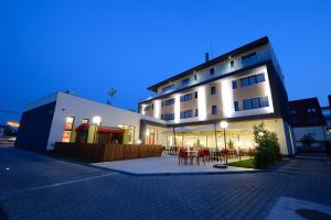 Budova, kde se hotel nachází