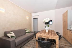 Posedenie v ubytovaní Verdeulivo Relax Home - Ruculì Hospitality