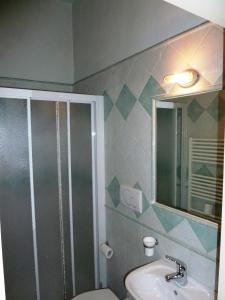 Ett badrum på Relais Il Colle Verde