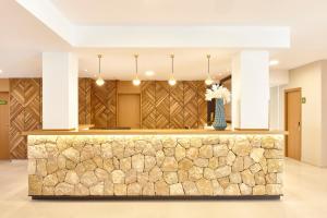 Vstupní hala nebo recepce v ubytování Universal Hotel Castell Royal + 32 fotografií