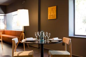 Posedenie v ubytovaní Aparthotel Atenea Valles