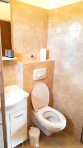Koupelna v ubytování Apartmani Bambolina i Zala