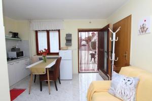 Kuchyňa alebo kuchynka v ubytovaní Apartment Amabile