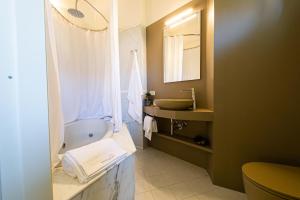 Koupelna v ubytování L'Angolo di Lore B&B + 26 fotografií