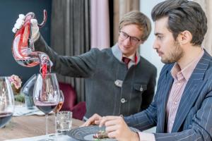 Aktiv- & Wellnesshotel Bergfried italokat is kínál