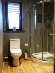 Ένα μπάνιο στο Kennedy Terrace; Modern 2 bedroom house, central +18 φωτογραφίες