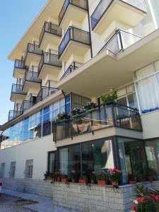 Budova, kde se hotel nachází