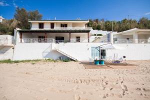 Zdjęcie z galerii obiektu Amira Beach Villa by Le Dhome Sicily w mieście Trappeto +105 zdjęć