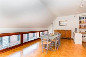 Posedenie v ubytovaní Maison Giolitti