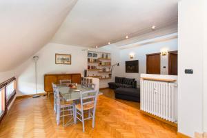 Posedenie v ubytovaní Maison Giolitti