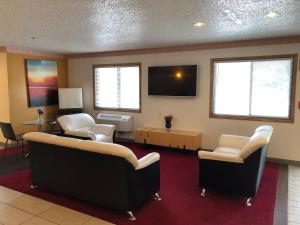 Imagen de la galería de Super 8 by Wyndham Front Royal, en Front Royal