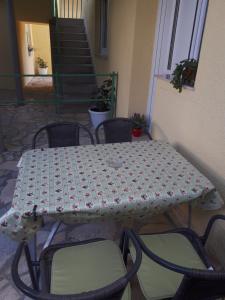 Fotografie z fotogalerie ubytování Apartmani Ivišić v destinaci Vodice