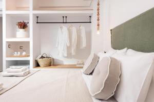 Кровать или кровати в номере Hotel Villa Natassa