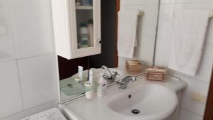 Uma casa de banho em Un mare di relax