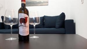 Photo de la galerie de l'établissement Alexandra Apartments, à Skála Foúrkas 37 autres photos