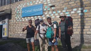Hosté ubytování Canal Hostel + 37 fotografií