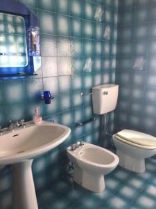 A bathroom at Villa Romolina