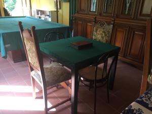A seating area at Villa Romolina