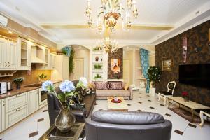 Nhà bếp/bếp nhỏ tại Arcadia Promenade Grand Apartments