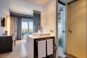 Voodi või voodid majutusasutuse Barceló Hamilton Menorca - Adults Only toas