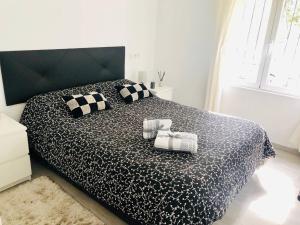 Postel nebo postele na pokoji v ubytování Magnífica casa con jardín y barbacoa en Roses