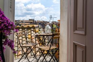 Balkón nebo terasa v ubytování La Suite del Borgo