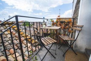 Balkón nebo terasa v ubytování La Suite del Borgo