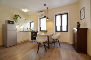 Kuchyňa alebo kuchynka v ubytovaní Bruno Apartment