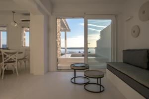 Photo de la galerie de l'établissement Meltemi Seaside, à Kampos Paros