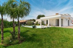 Κήπος έξω από το Villa Claudia