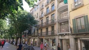 Imagen de la galería de Bravissimo Rambla Eiffel Bridge 2, en Girona