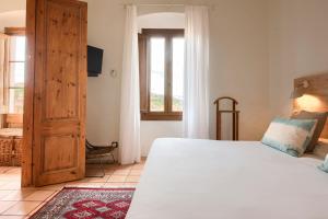 Postel nebo postele na pokoji v ubytování Hotel Hanoi