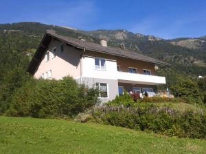 Nespecifikovaný výhled na hory nebo výhled na hory při pohledu z bed and breakfast