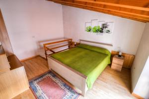 A bed or beds in a room at Casetta alla Corte