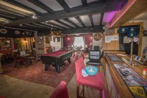 Afbeelding uit fotogalerij van The cabin saracens head in Chapel Saint Leonards