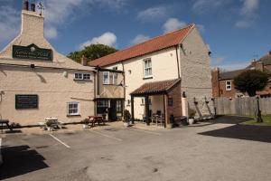 Gallery image of The cabin saracens head in Chapel Saint Leonards