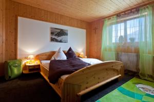 Ένα ή περισσότερα κρεβάτια σε δωμάτιο στο Hotel Gasthaus Schäfle