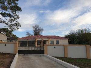 Gallery image of Lindo Guest house in Estcourt