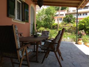 Balkón alebo terasa v ubytovaní Corfu Pelekas Apartment