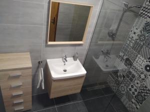 Kúpeľňa v ubytovaní Apartment Mirta + 28 fotografií