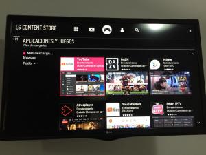 TV a/nebo společenská místnost v ubytování Apartamento Landra VUT-CO-003165