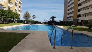 Bazén v ubytovaní Fuengirola & sea views by ELE Apartments alebo v jeho blízkosti