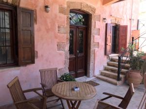 Fotografie z fotogalerie ubytování Microcosmos Halepas ve městě Chania