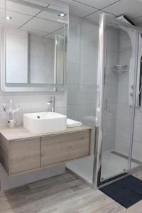 Koupelna v ubytování Apartamento con vistas al mar + 21 fotografií