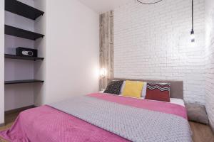 Lova arba lovos apgyvendinimo įstaigoje Francuzskij Bulvar, 19 Жемчужина