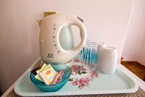 Coffee and tea making facilities at Nitsas studio's